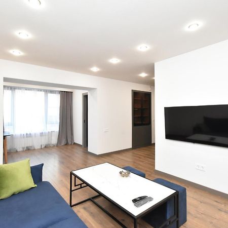 Beautiful Apartment Near The Republic Square Yerevan Exterior foto