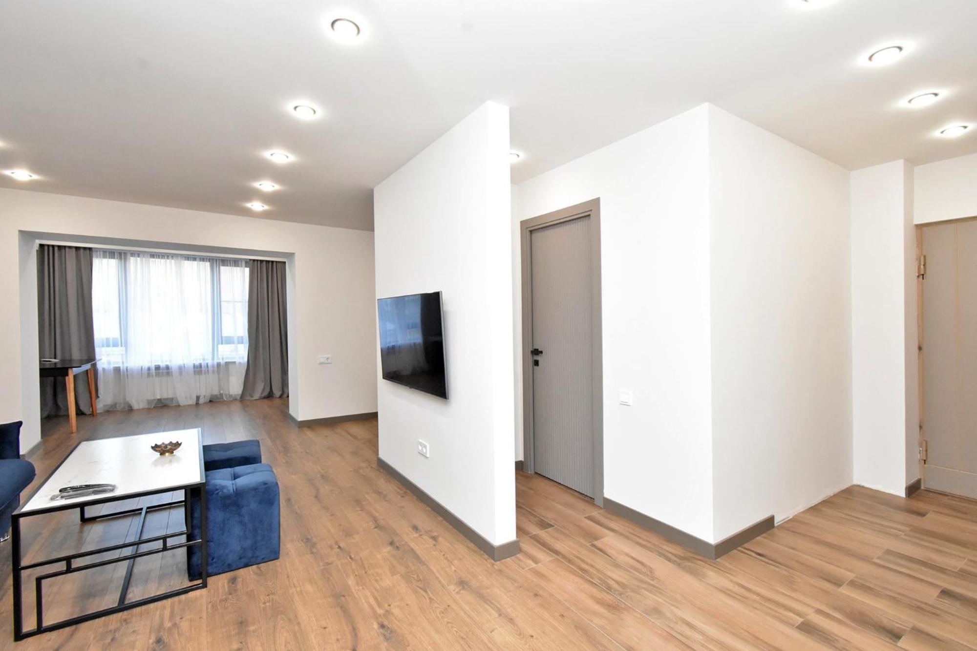 Beautiful Apartment Near The Republic Square Yerevan Exterior foto
